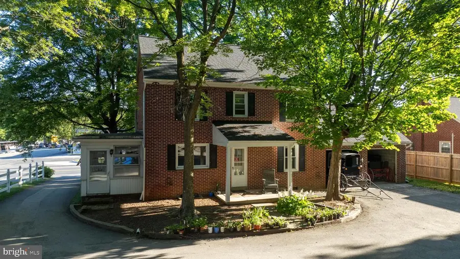 2596 Old Philadelphia, Bird In Hand, PA 17505 - Image #2