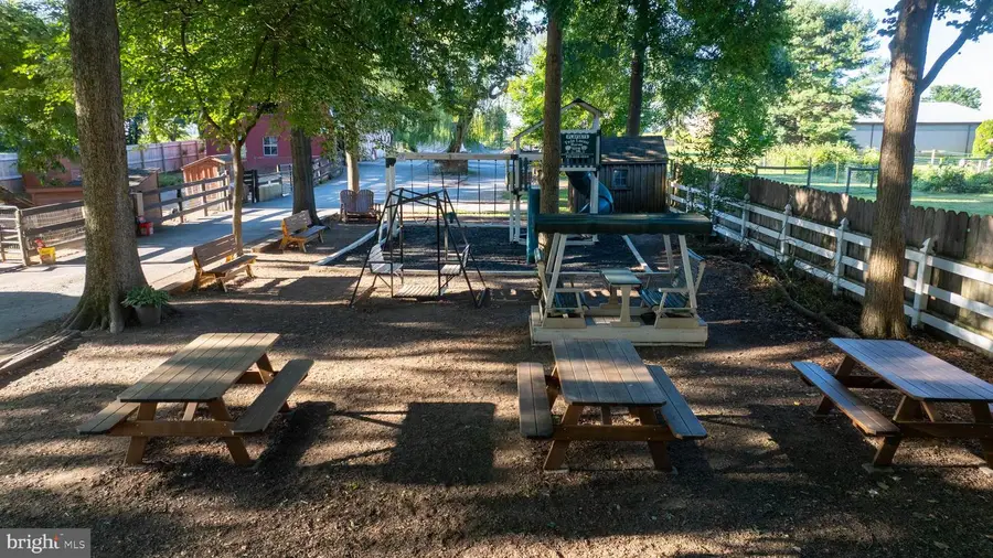 2596 Old Philadelphia, Bird In Hand, PA 17505 - Image #3