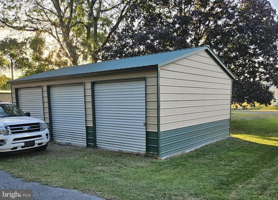 623 N State St, Ephrata, PA 17522 - Image #2