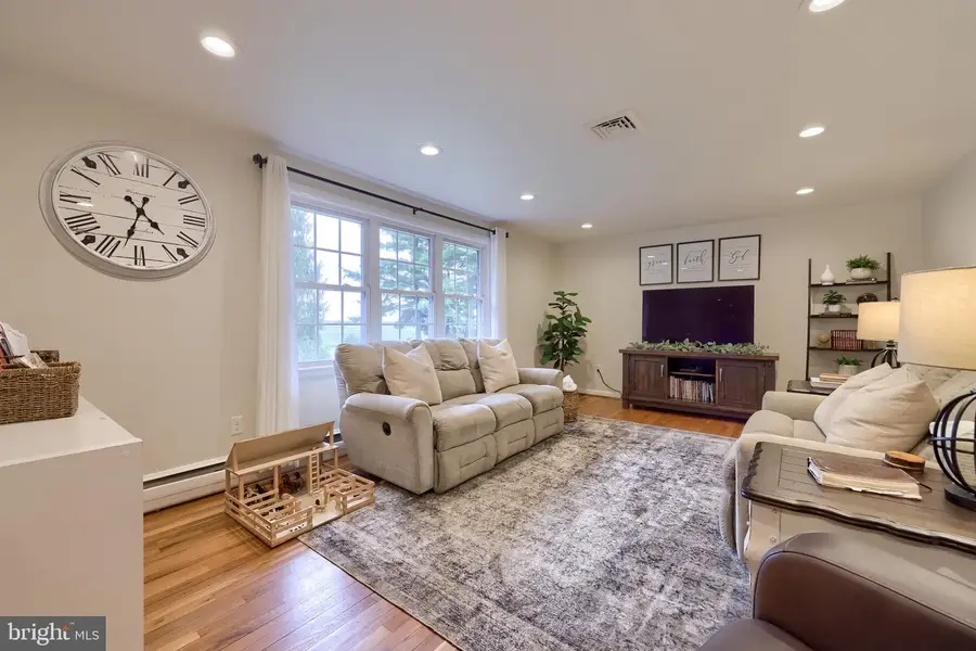 209 Sego Sago Rd, Lititz, PA 17543 - Image #3