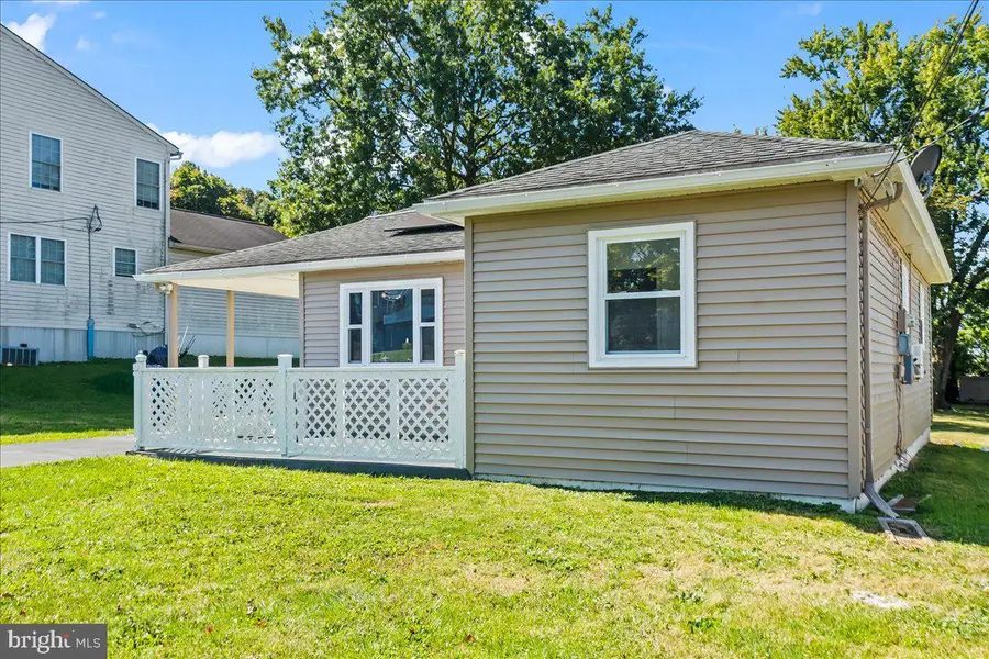 216 S Manor St, Mountville, PA 17554 - Image #3