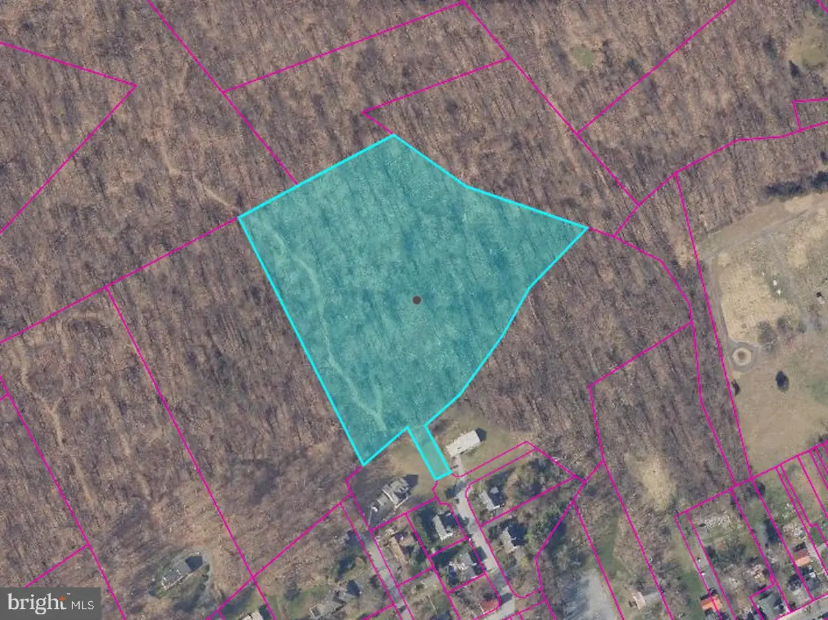 102 Evergreen Rd, Adamstown, PA 19501 - Image #1