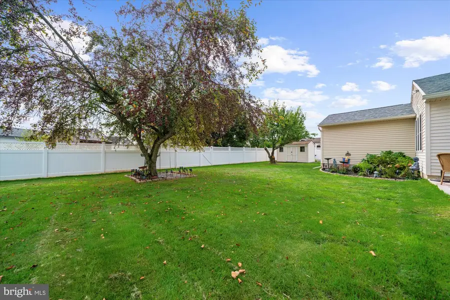 111 Oatfield Dr, Denver, PA 17517 - Image #3