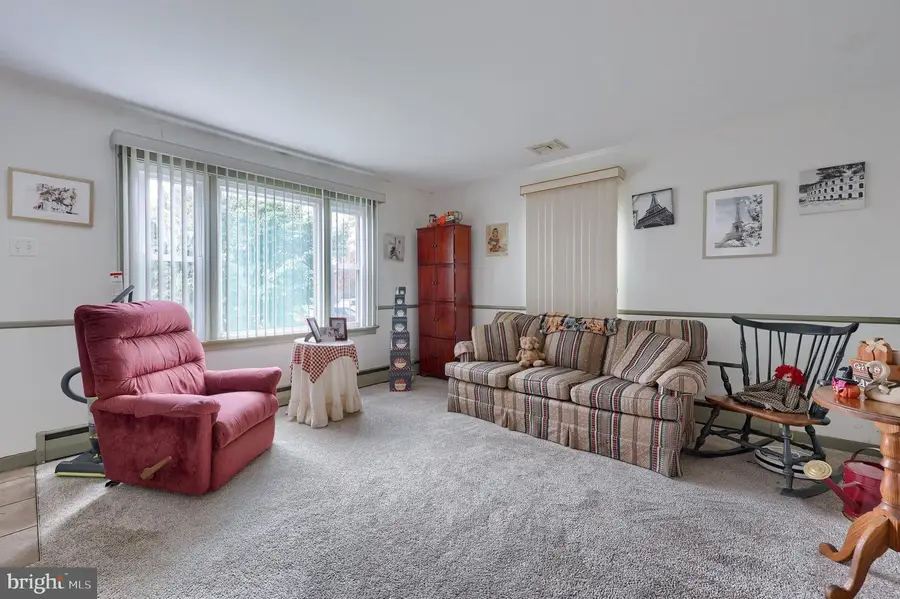 1127 Grinnell Ave, Columbia, PA 17512 - Image #2