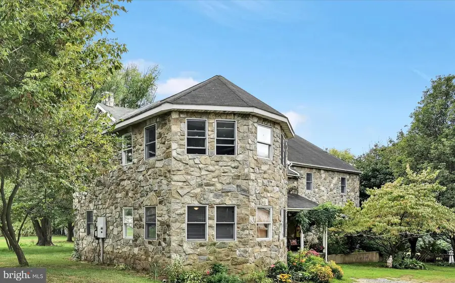 742 Power Rd, Manheim, PA 17545 - Image #3