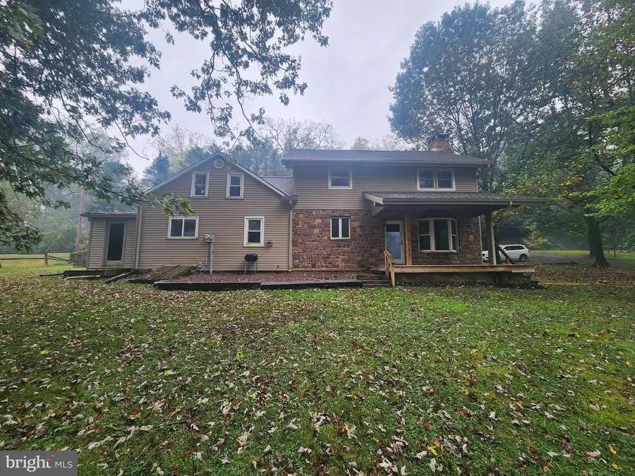 232 Mansion House Rd, Manheim, PA 17545 - Image #2