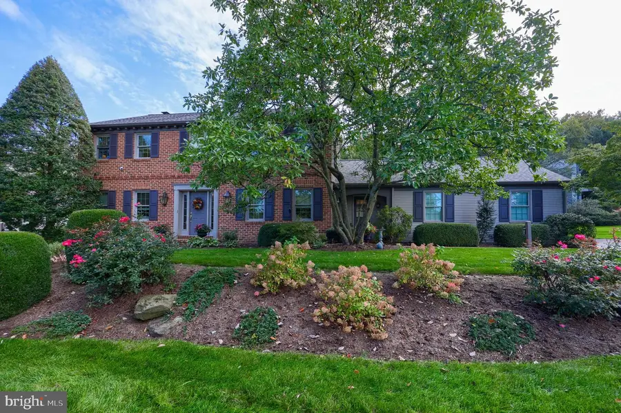 2600 Woodview Dr, Lancaster, PA 17601 - Image #2