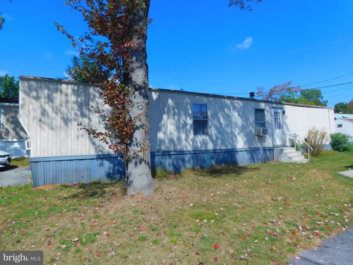 117 Meadow Ln, Lititz, PA 17543 - Image #1