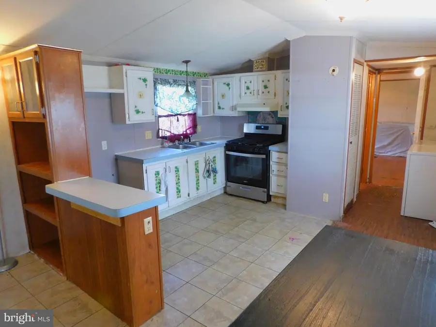 117 Meadow Ln, Lititz, PA 17543 - Image #2