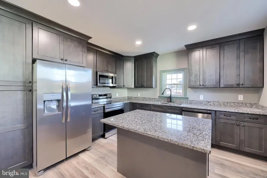 170 S 5th St, Columbia, PA 17512 - Image #3