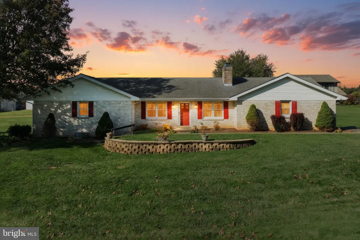 244 Miller, Akron, PA 17501 - Image #1