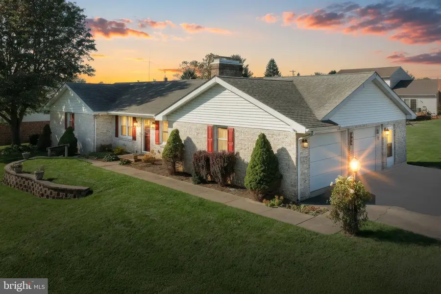 244 Miller, Akron, PA 17501 - Image #2