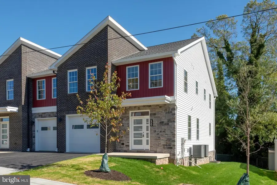 429 Hillside Ave, Lancaster, PA 17603 - Image #2