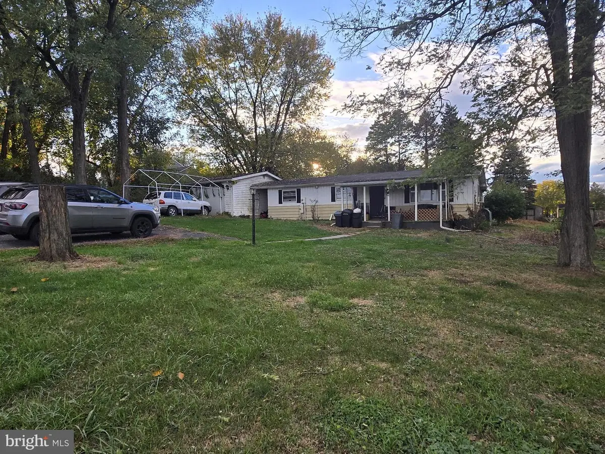 106 Hess Rd, Elizabethtown, PA 17022 - Image #1