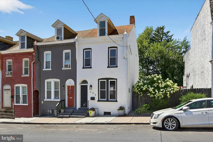 446 S Plum St, Lancaster, PA 17602 - Image #2