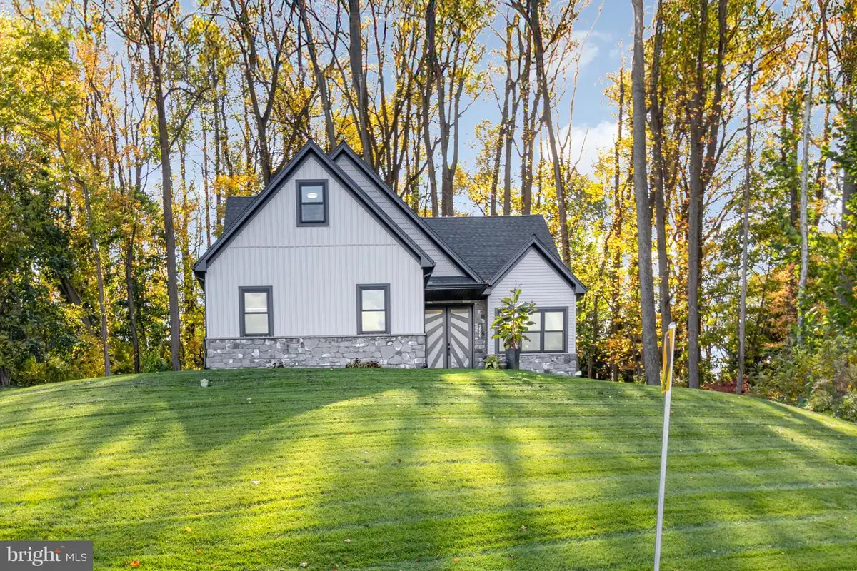 2808 Spring Valley Rd, Lancaster, PA 17601 - Image #1