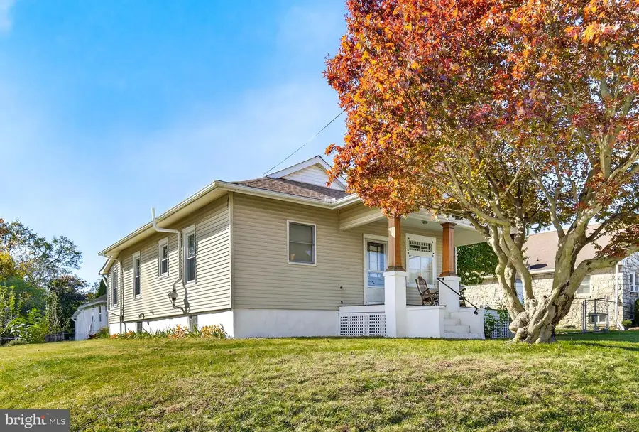 406 Brimmer Ave, New Holland, PA 17557 - Image #3