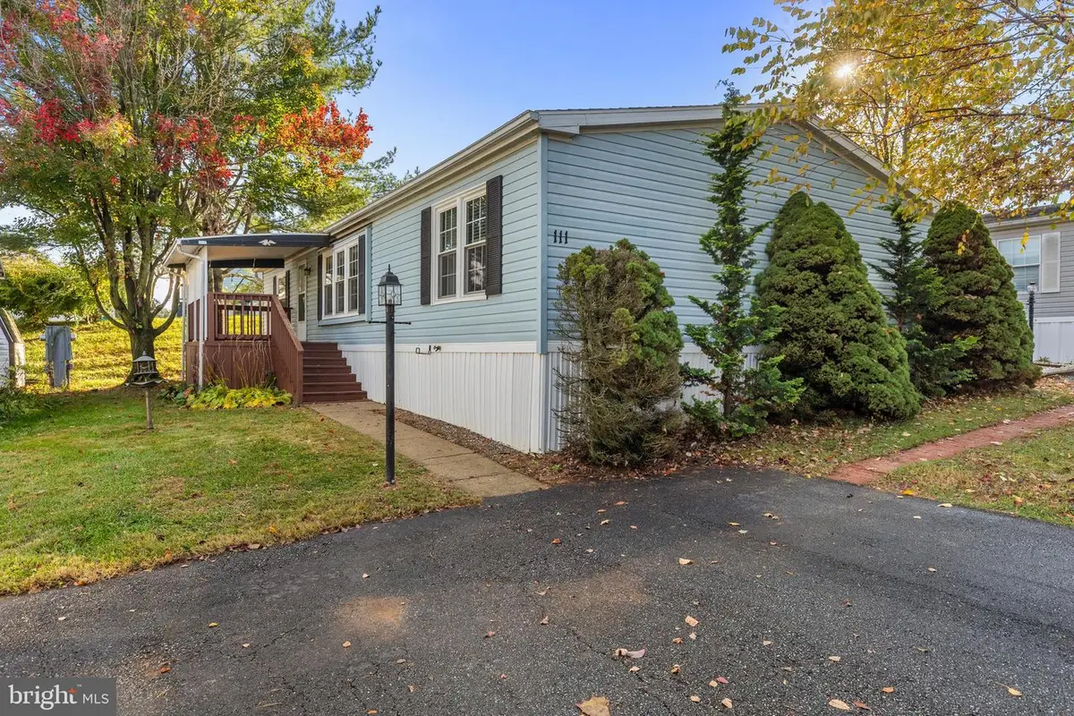 111 Pheasant Ridge Cir, Lancaster, PA 17603 - Image #1