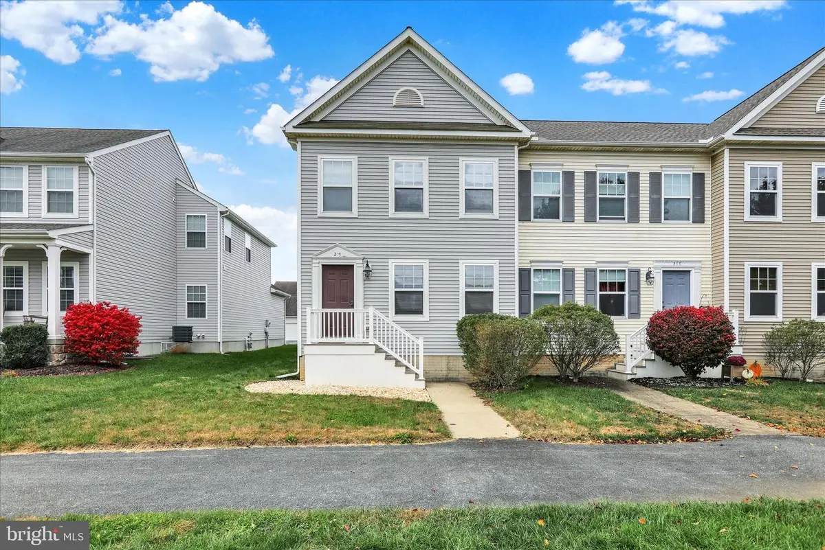 219 Heathersage Dr, Marietta, PA 17547 - Image #1