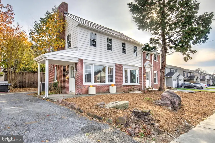 148 E Broad St, New Holland, PA 17557 - Image #3