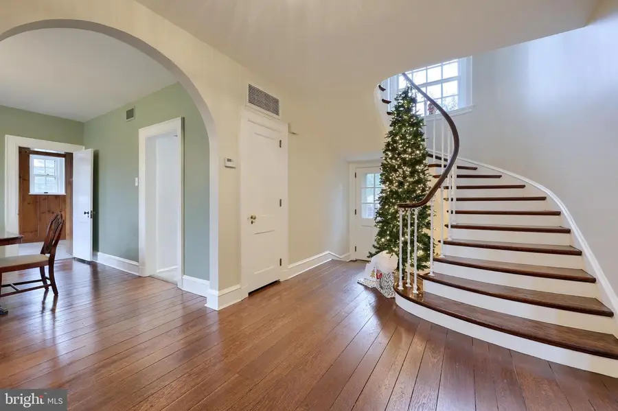 568 Chestnut St, Columbia, PA 17512 - Image #3