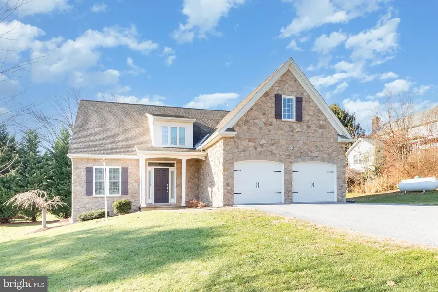 450 Druid Hill Dr, Mountville, PA 17554 - Image #2