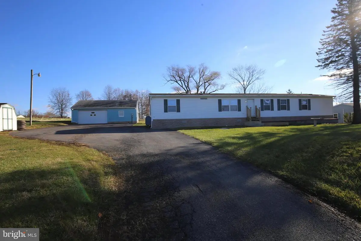 2437 Lebanon Rd, Manheim, PA 17545 - Image #1