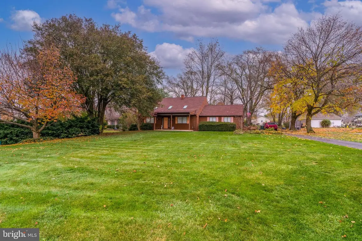 622 Shelley Ct, Lititz, PA 17543 - Image #1