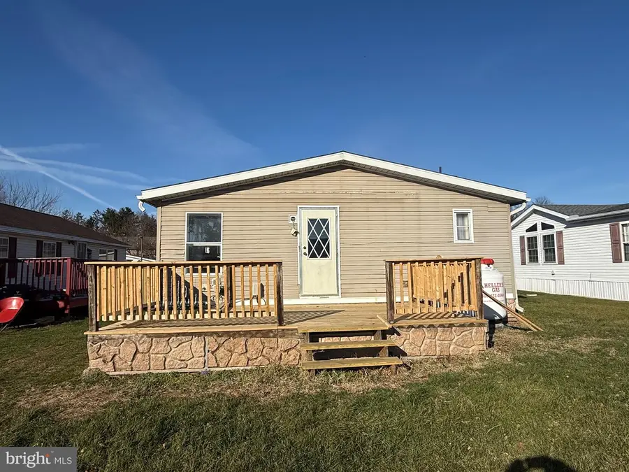 100 Lilly Dr, Ephrata, PA 17522 - Image #3