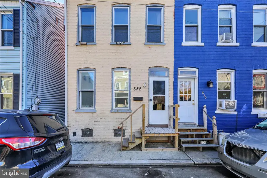 832 Houston St, Columbia, PA 17512 - Image #2