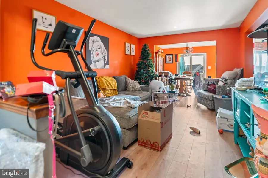 214 Sand Ct, Ephrata, PA 17522 - Image #2