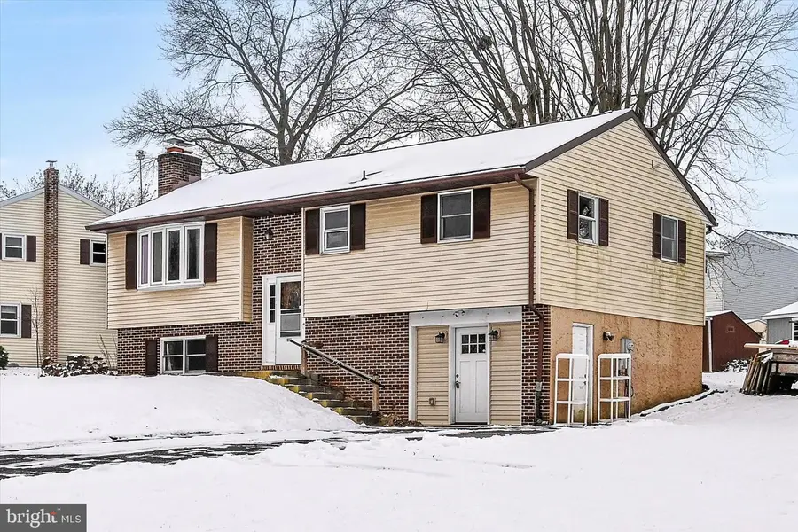 1093 Rettew Mill Rd, Ephrata, PA 17522 - Image #2