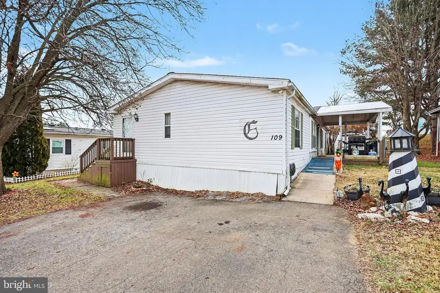 109 Pheasant Ridge Rd, Lancaster, PA 17603 - Image #2