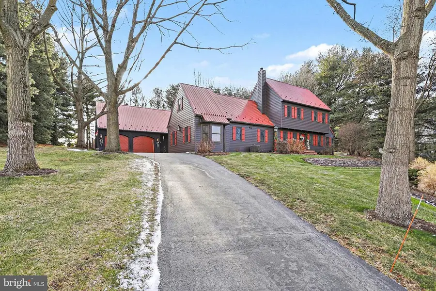 27 Ridge Rd, Lititz, PA 17543 - Image #2