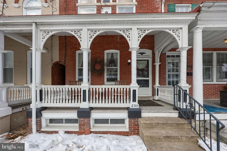 235 E New St, Lancaster, PA 17602 - #3