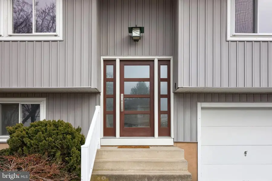 421 Longmeadow Rd, Lancaster, PA 17601 - Image #3