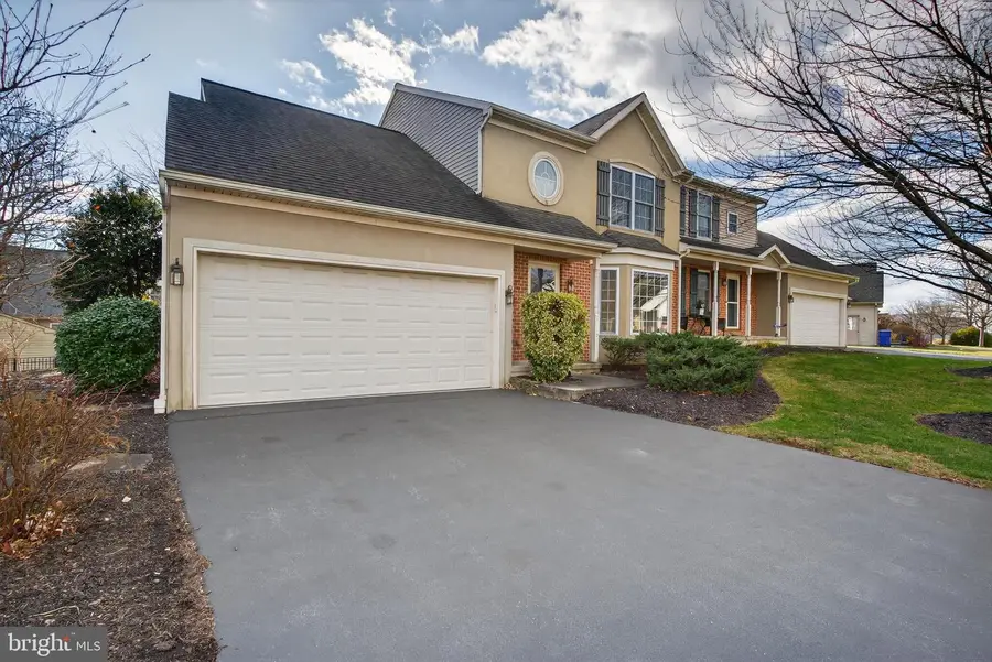 3435 Green Leaf Dr, Mount Joy, PA 17552 - Image #3