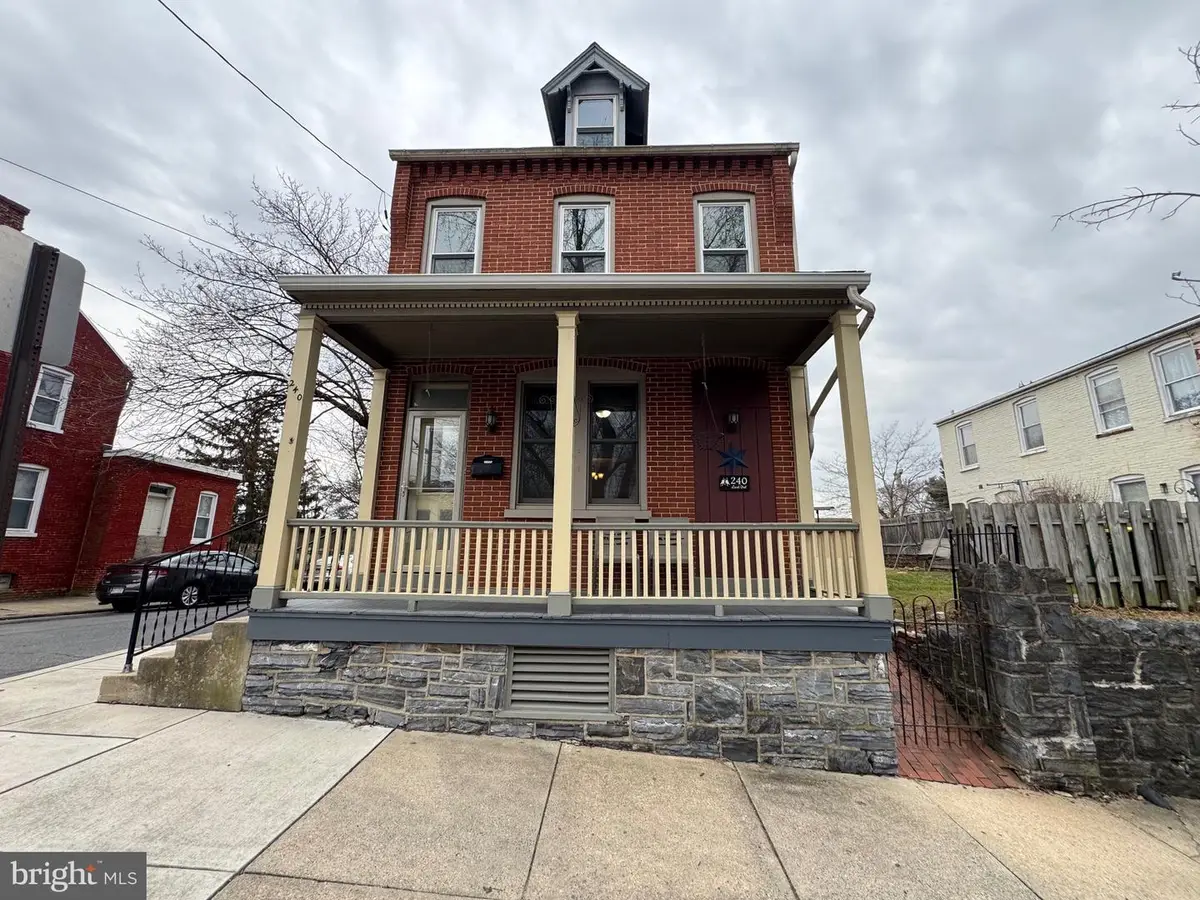 240 Laurel St, Lancaster, PA 17603 - Image #1