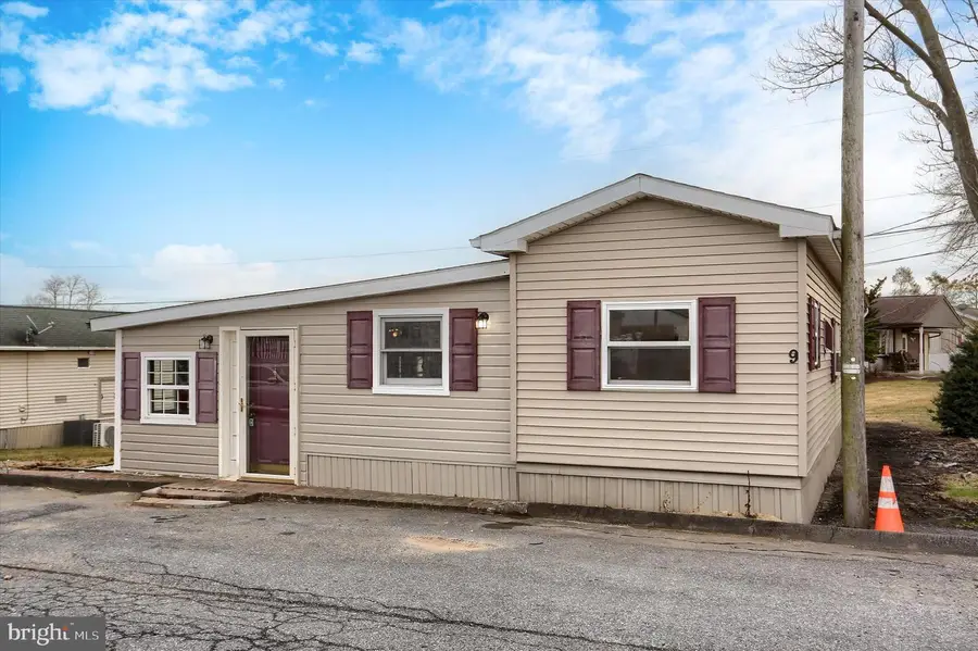 1963 Sheaffer Rd, Elizabethtown, PA 17022 - Image #3