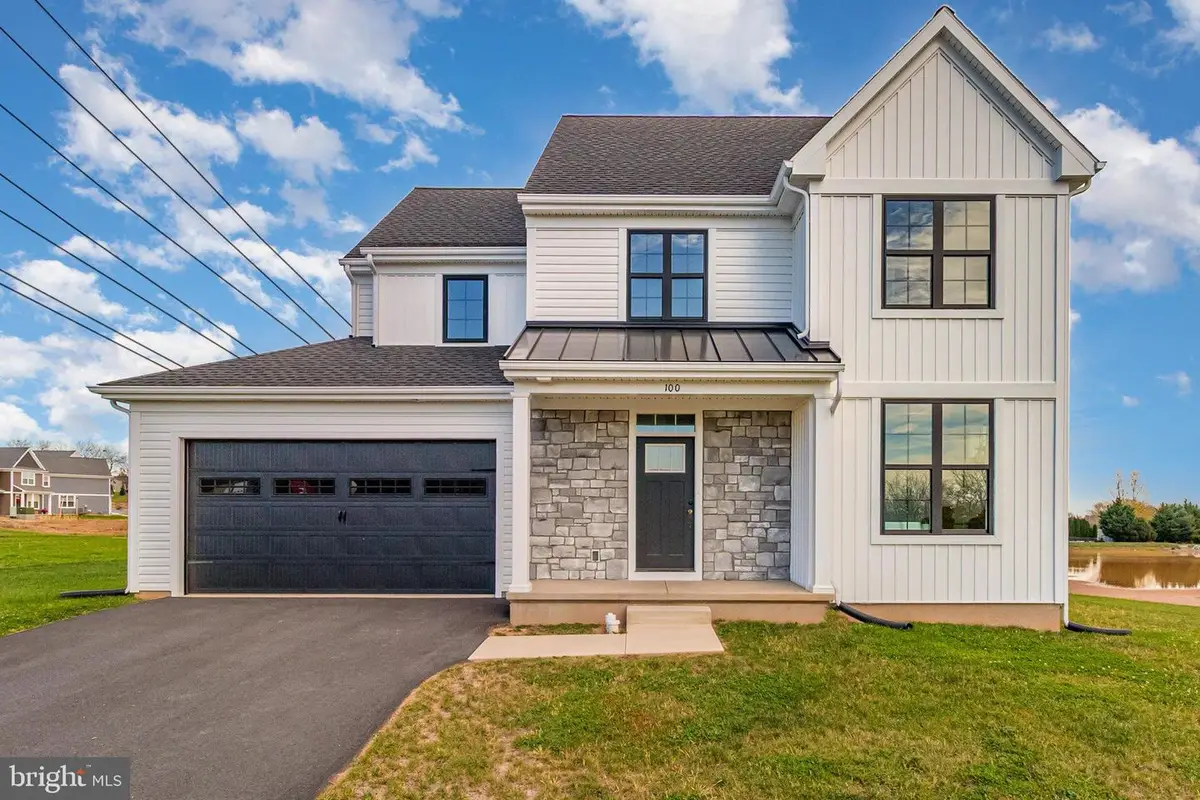 100 Eagle Pkwy, Elizabethtown, PA 17022 - Image #1