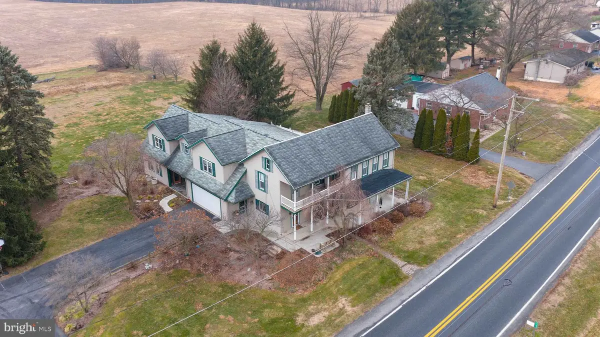 2788 N Colebrook Rd, Manheim, PA 17545 - Image #1
