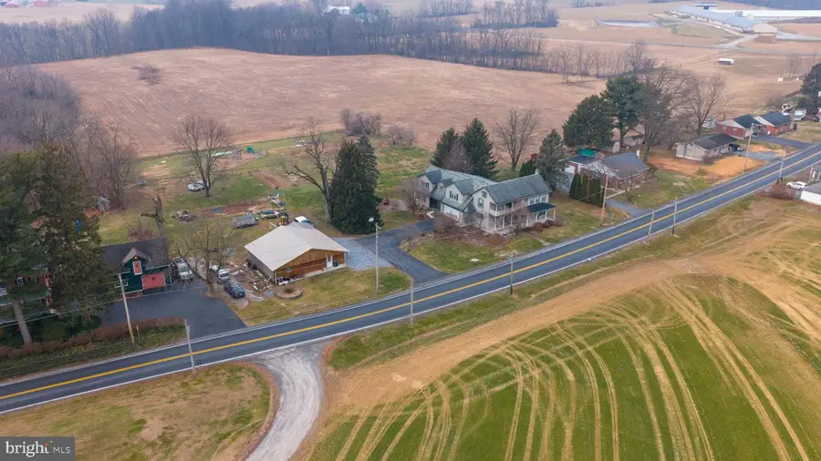 2788 N Colebrook Rd, Manheim, PA 17545 - Image #2