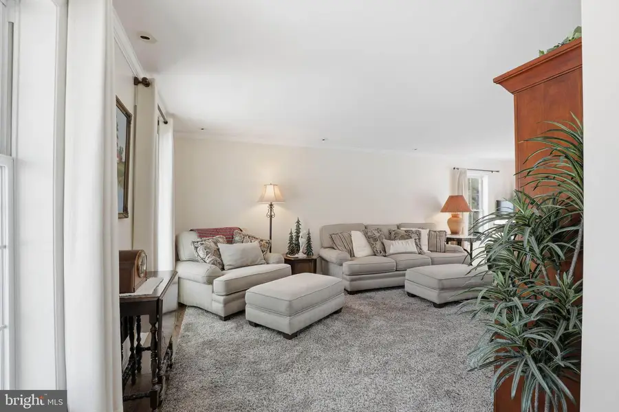 320 N New St, Lititz, PA 17543 - #2