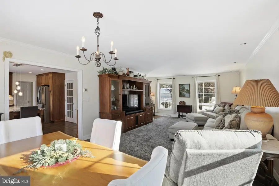 320 N New St, Lititz, PA 17543 - #3