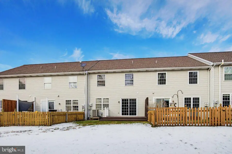 4074 Laurel Ln, Mount Joy, PA 17552 - Image #3