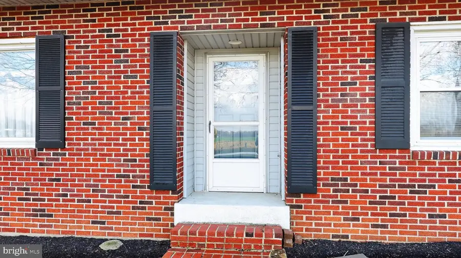 2538 Siegrist Rd, Ronks, PA 17572 - Image #2