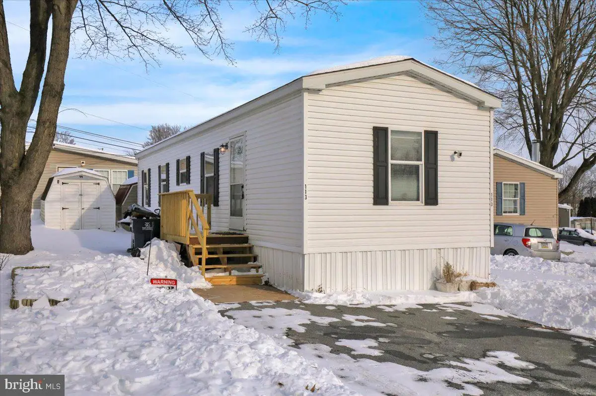 113 Meadow Ln, Lititz, PA 17543 - Image #1