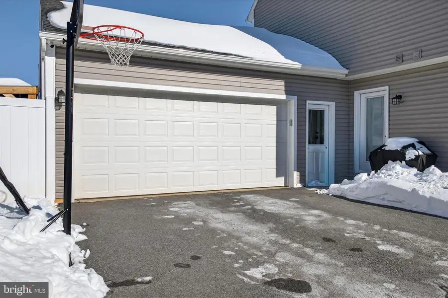 94 N Reamstown Rd, Stevens, PA 17578 - #3