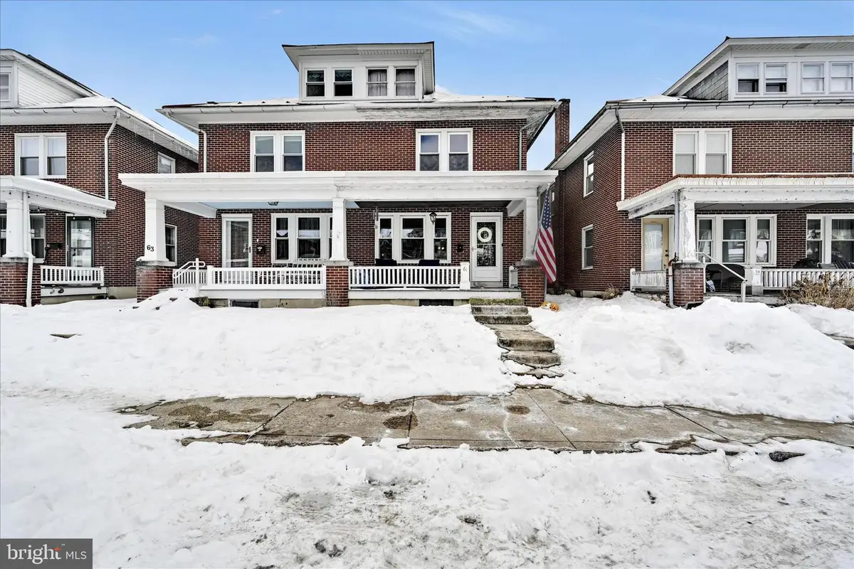 61 Park Ave, Ephrata, PA 17522 - Image #1