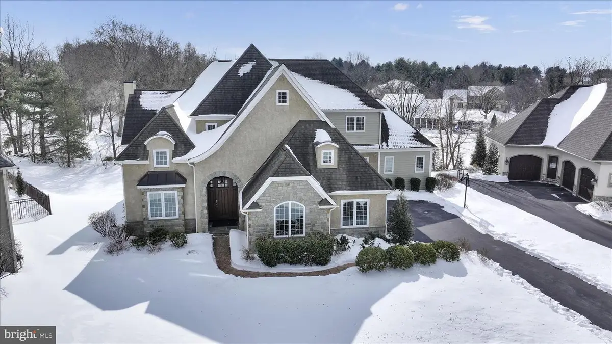378 Fern Ln, Lancaster, PA 17601 - Image #1